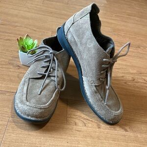 CLARKS Suede Leather Boot Bootie Lace up Shoe Brown/Tan Lace Up Footwear…